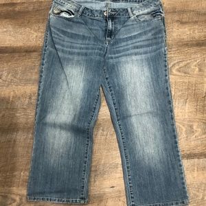 Maurices capris size 14 great condition